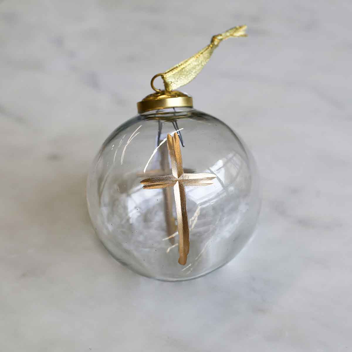 Cruix Glass Ball Ornament   Clear/Gold   4"